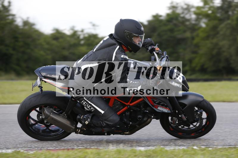 /Archiv-2024/29 12.06.2024 MOTO.CH Track Day ADR/Gruppe rot/88